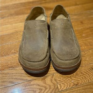 New OluKai Moloa Ray/Toffee Brown Leather Slip-On Loafers 9.5 No Box